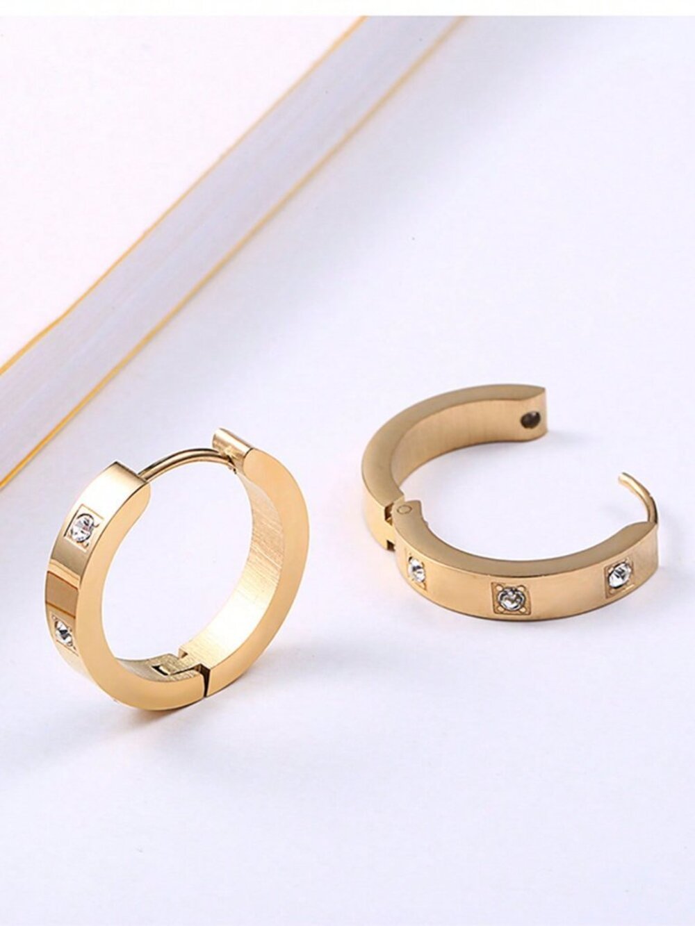 Gold Women's Exquisite Stainless Steel Cubic Zirconia Decor Hoop Earrings - Picture 5 of 8